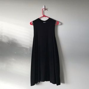 Black sleeveless Mockneck dress